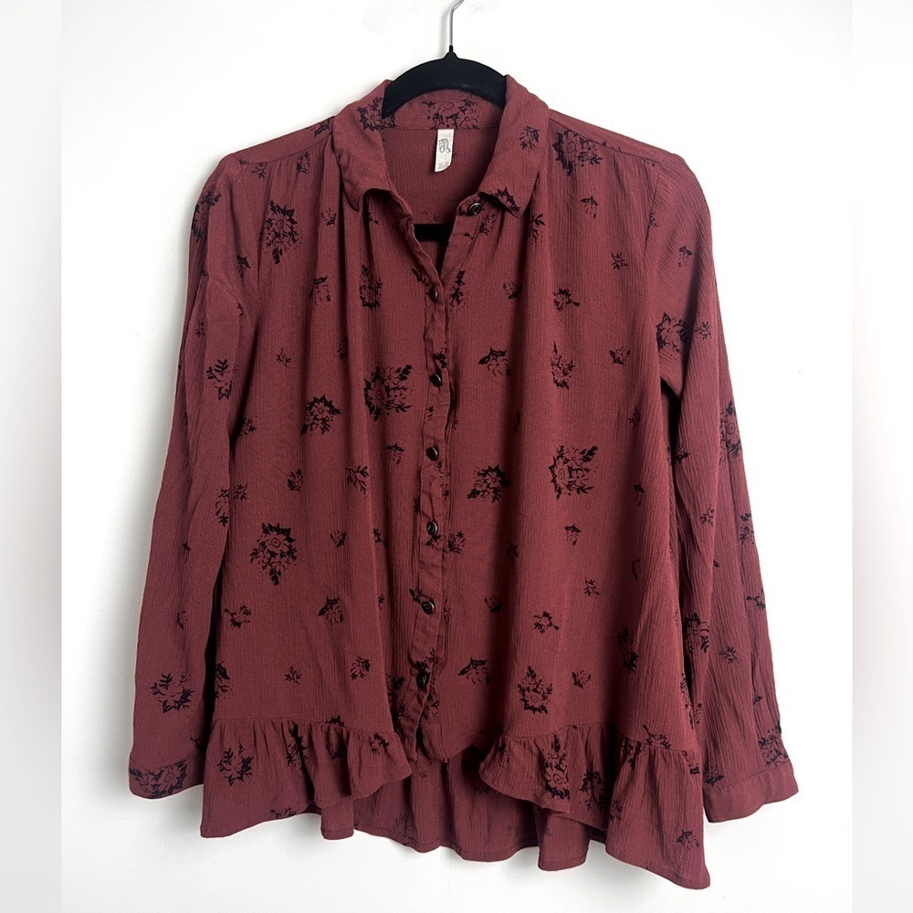 Free People Brick Red Crinkle Fabric Long Sleeve Ruffle Hem Hi-Lo Bohemian Top